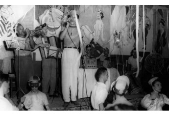 Carnaval no Adamantina Tênis Clube (ATC) na década de 60.