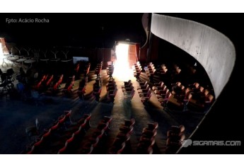 Cine Santo Antônio, em Adamantina (Foto: Acácio Rocha).