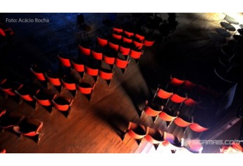 Cine Santo Antônio, em Adamantina (Foto: Acácio Rocha).