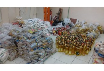 Campanha arrecada alimentos em Adamantina (Foto: Da Assessoria).