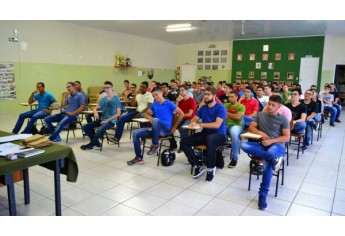 Trabalhos de seleção complementar foram finalizados, no TG de Adamantina, permitindo a matrícula de 50 jovens para o serviço militar obrigatório em 2018 (Foto: Cedida).