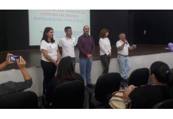 Palestra foi realizada na manhã desta quinta-feira (28), no anfiteatro da Biblioteca Municipal (Foto: Cedida).
