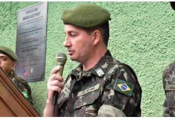 Solenidade do Dia da Bandeira no Tiro de Guerra de Adamantina (Foto: Wender Souza).