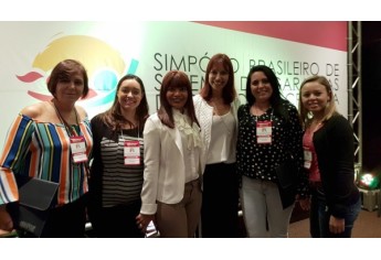 Representantes do CRAS, CREAS e Conselho Tutelar de Adamantina no Simpósio Brasileiro de Sistema de Garantias de Direitos da Criança e Adolescente (Divulgação).