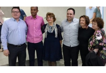 Equipe de Dracena: secretário e diretor de Cultura, secretário de Agricultura e artistas (Acervo Pessoal).