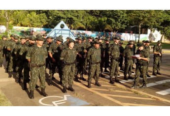 Em revista ao efetivo realizada em Presidente Prudente, Polícia Militar Ambiental apresenta novo efetivo (Foto: Ceidda).