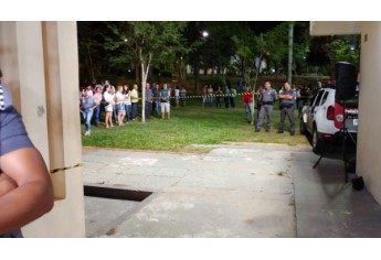 Votação pôs fim à gratificação concedida na área da educação em Lucélia. Houve embate entre funcionários da educação e funcionários das demais áreas da Prefeitura (Fotos: Redes Sociais).