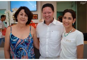 Nesta segunda-feira (12) foi reinaugurada a Pharmacia Chamomilla. A nova fase marca seus 35 anos em Adamantina, agora em novo espaço, no mesmo endereço (Foto: Maikon Moraes).