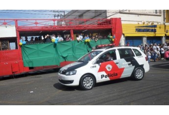 Desfile da Independência, neste 7 de setembro, em Adamantina (Foto: Cedida).