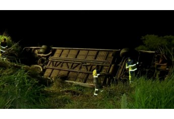 Acidente foi na Rodovia Assis Chateaubriand, trecho entre Rinópolis e Osvaldo Cruz (Foto: Reprodução/TV Globo).