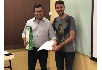 Presidente do Sincomercio, Sérgio Vanderlei, realizou palestra para estudantes do curso de Gestão Comercial (Foto: Da Assessoria).