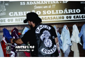 Cabidão Solidário simplifica a prática solidária entre aqueles que doam e os que recebem, iniciativa do Abutre?s Moto Clube (Divulgação).