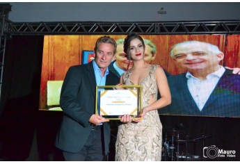 Deputado estadual Ed Thomas foi um dos homenageados da noite (Imagem: Mauro Foto Vídeo).