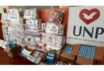 Igreja Universal leva doações arrecadadas pelo programa Universal nos Presídios ao PAI Nosso Lar (Foto: Cedida/UNP).