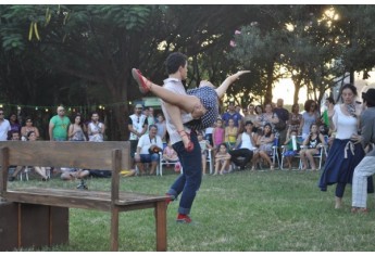 Circuito Sesc de Artes, no Parque dos Pioneiros, em Adamantina (Foto: Rafael Teixeira/Cedida).