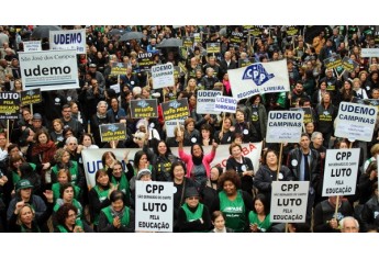 Professores da região participam de ato público em São Paulo (Foto: CPP).