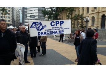 Professores da região participam de ato público em São Paulo (Foto: CPP).