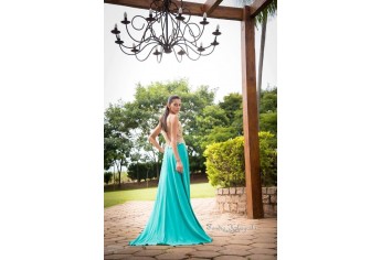 Modelo Renata Marques, com produção de Modape Modacorpo e Maison Castelo, na Jacutinga Fest (Foto: Sandra Kobayashi).