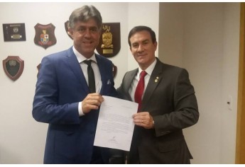 Márcio Cardim e o deputado Coronel Camilo (Foto: Arquivo Pessoal).