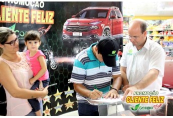Ganhadores receberam os veículos Fiat Toro e seis motos, sorteados pela Cocipa na promoção Cliente Feliz (Foto: Cocipa).Ganhadores receberam os veículos Fiat Toro e seis motos, sorteados pela Cocipa na promoção Cliente Feliz (Foto: Cocipa).