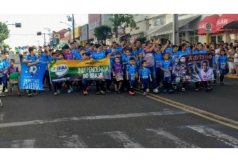 Desfile da Independência, neste 7 de setembro, em Adamantina (Foto: Cedida).