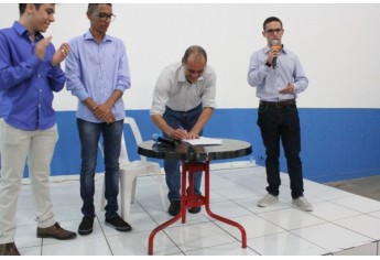Tupã abonou ato de filiação da juventude de Pacaembu junto ao DEM (Foto: Da Assessoria).