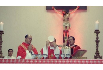 Bispo diocesano realizou celebrações religiosas na comunidade (Foto: Da Assessoria).