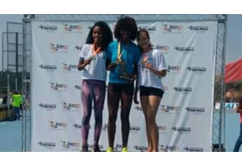 Atleta adamantinense Ana Júlia Lima é destaque em competições do atletismo, em salto à distância, colecionando vitórias (Foto: Acervo Pessoal).