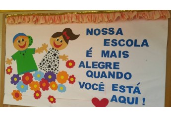 Emef Teruyo Kikuta celebra o dia da Família na Escola