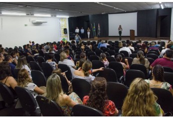Público da cidade e região conhece a dinâmica da Plataforma Eleva e detalhes da estrutura da nova escola em Adamantina (Foto: Fernando Sato/Coruja Comunicação).