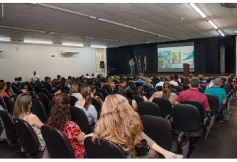 Público da cidade e região conhece a dinâmica da Plataforma Eleva e detalhes da estrutura da nova escola em Adamantina (Foto: Fernando Sato/Coruja Comunicação).