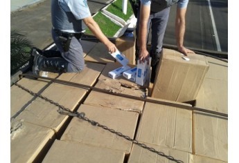 Carga de cigarros era transportada em carga de caminhão, e apreensão se deu durante fiscalização pela Polícia Rodoviária, na Base de Adamantina (Foto: Cedida/Polícia Rodoviária).