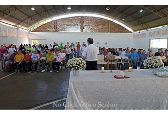 Autoridades foram recepcionadas no PAI Nosso Lar (Foto: Milton Ura/No Click com o Senhor).