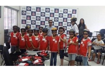 As atividades aconteceram na sede da 2ª Cia da PM (Foto: Assessoria de Imprensa/Lions Clube).