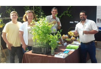 Pesquisas sobre as culturas do maracujá e café, realizadas na região de Adamantina, são levadas à Agrishow (Acervo Pessoal).