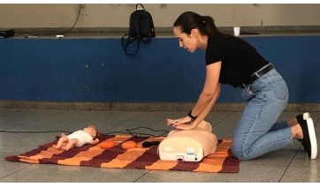 Uma das etapas do treinamento aplicado aos profissionais da educao municipal (Cedida).