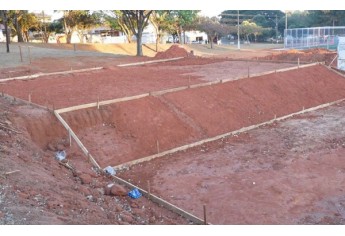 Obras para construção da pista de skate foram iniciadas no Parque dos Pioneiros (Foto: Cedida/Selar).