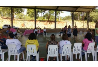 Atividades voltadas para o público feminino foram realizadas na região do PAS-1, com palestra final na quadra coberta do Mário Covas (Foto: Cedida).