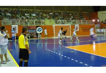 Final da Copa Unipedras UNIFAI de Futsal 2018 foi realizada nesta sexta-feira, no Ginásio de Esportes de Adamantina (Divulgação).