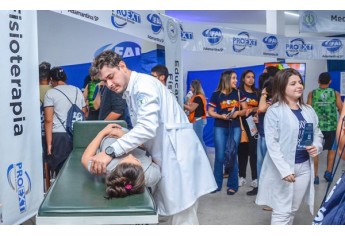 Mostra de Profissões recebe visitantes no campus 2 da UniFAI (Foto: Celso Sato/UniFAI).