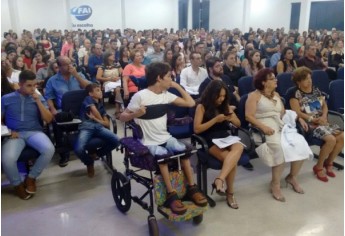 Cerimônia do Jaleco foi organizada pelo Centro Acadêmico de Medicina da UniFAI e contou com a presença de autoridades, docentes e centenas de convidados (Fotos: Daniel Torres e Marco Atílio).