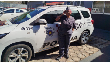 Aos 82 anos, moradora em Osvaldo Cruz realiza sonho de vestir farda da Polícia Militar