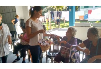 Equipe da ESF Centro promove atividades no Lar dos Velhos