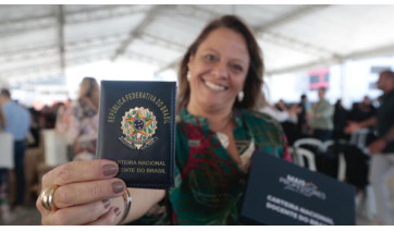 Professor já pode pedir sua Carteira Nacional Docente