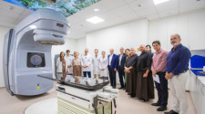 Ministério da Saúde entrega novo acelerador linear em Prudente e amplia acesso à radioterapia no SUS