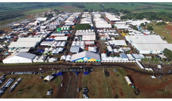 Na Agrishow, Adamantina assina novo convênio do Ranking Paulista Município Agro