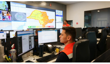 Defesa Civil de SP renova alerta de temporais para domingo (25) e monta gabinete de crise