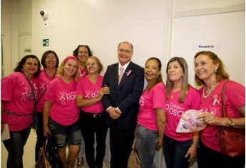 O governador Geraldo Alckmin participou da inauguração nesta terça-feira o serviço de radioterapia do Hospital do Câncer de Presidente Prudente (Foto: A2img / Ciete Silvério).