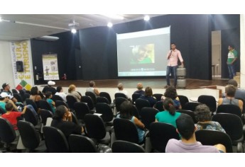 Programa orienta e distribui kits de mangueira e válvula para botijões de gás