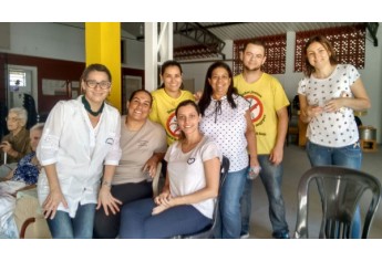 Equipe da ESF Centro promove atividades no Lar dos Velhos